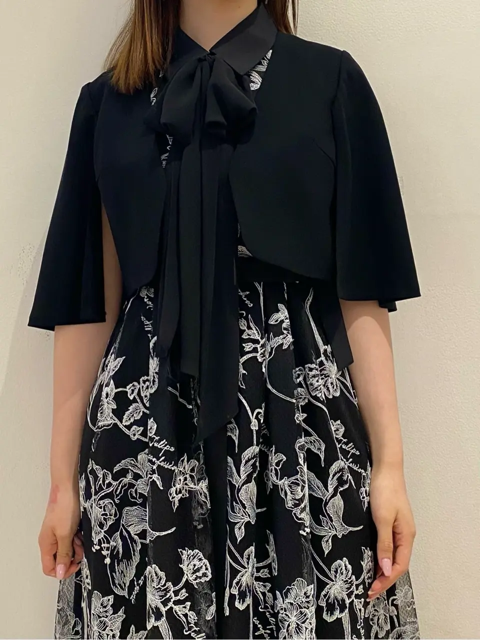 GRACE CONTINENTAL The Banquet mikiho コーディネート画像