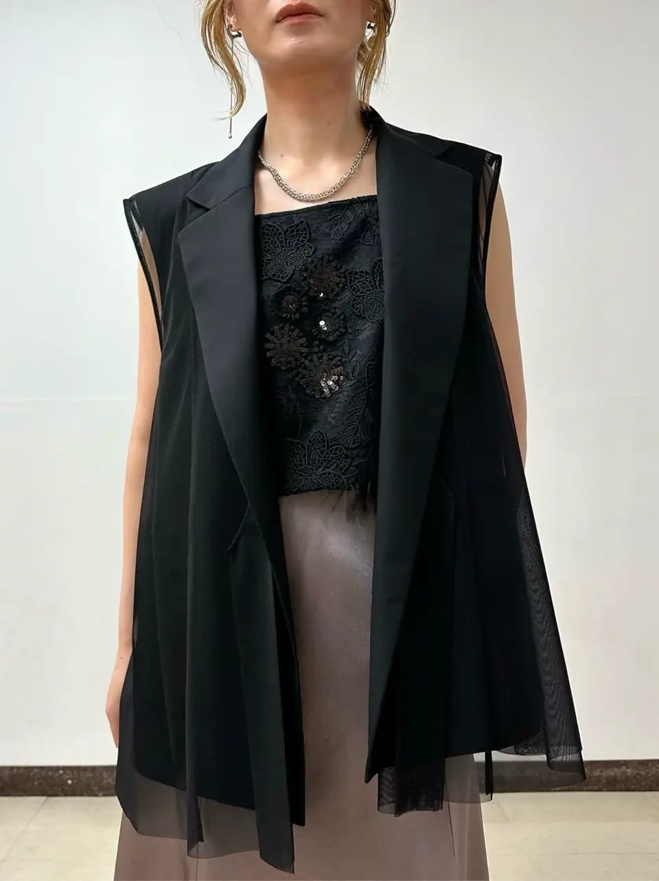 GRACE CONTINENTAL The Banquet Kogane. コーディネート画像