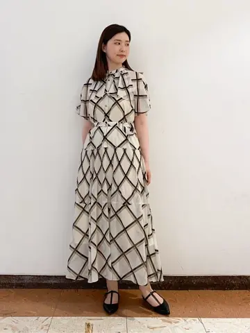 GRACE CONTINENTAL The Banquet mikiho コーディネート画像