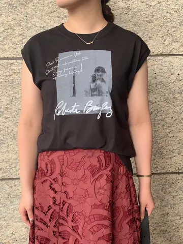 GRACE CONTINENTAL The Banquet 日笠　雅 コーディネート画像