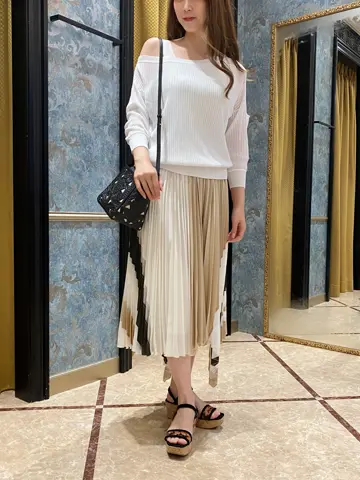 GRACE CONTINENTAL The Banquet Aya. コーディネート画像