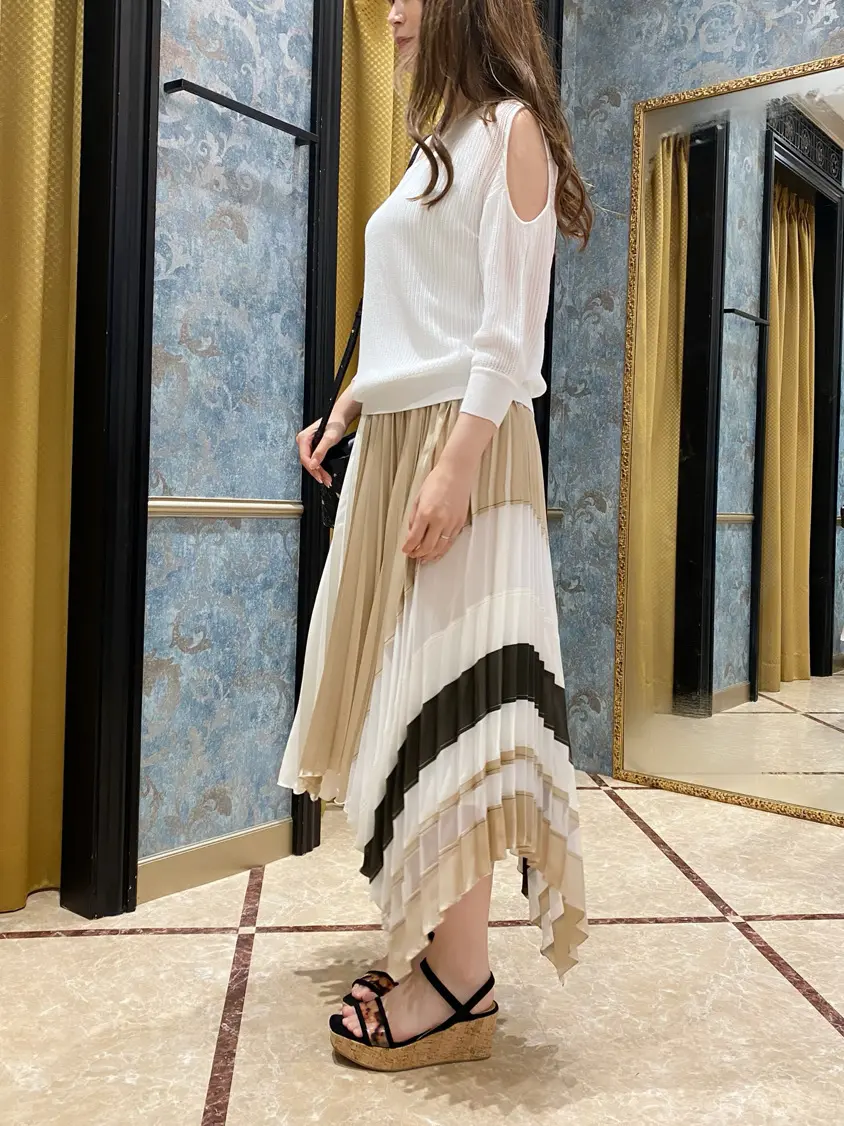 GRACE CONTINENTAL The Banquet Aya. コーディネート画像