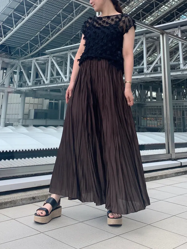 GRACE CONTINENTAL The Banquet 日笠　雅 コーディネート画像