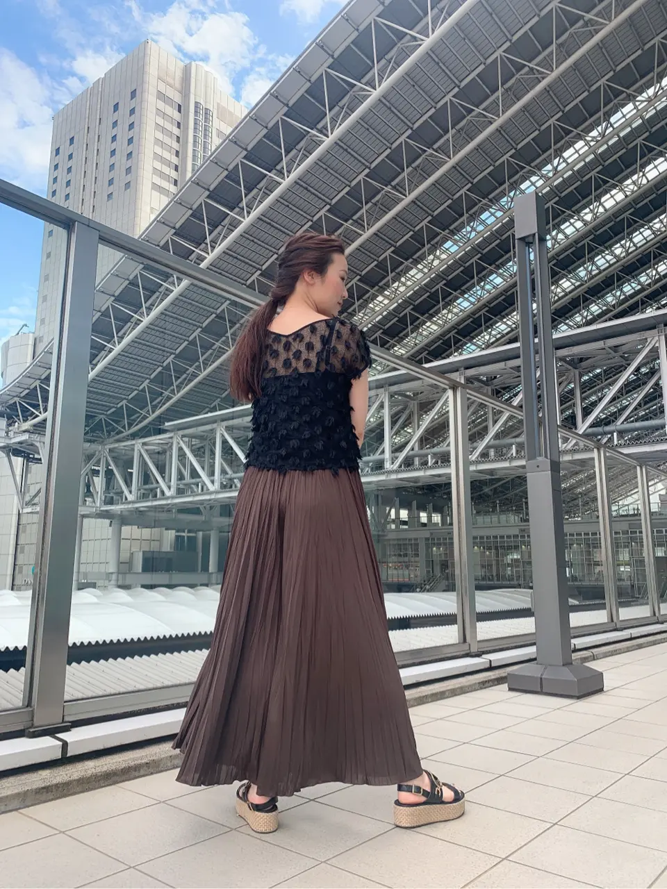 GRACE CONTINENTAL The Banquet 日笠　雅 コーディネート画像