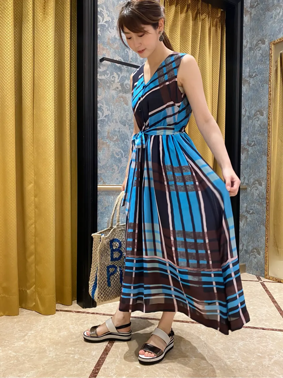 GRACE CONTINENTAL The Banquet Aya. コーディネート画像