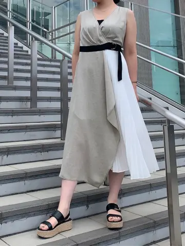 GRACE CONTINENTAL The Banquet 日笠　雅 コーディネート画像