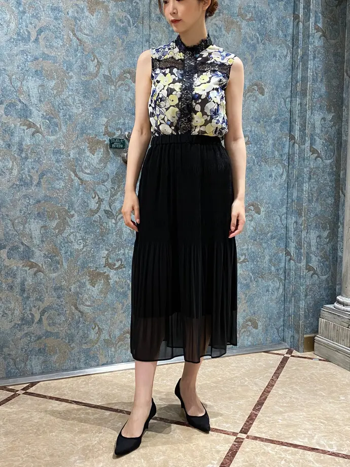 GRACE CONTINENTAL The Banquet Aya. コーディネート画像