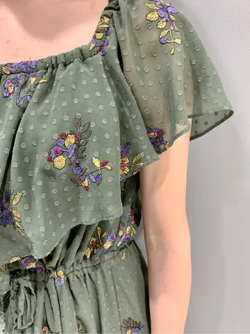 GRACE CONTINENTAL The Banquet eri コーディネート画像