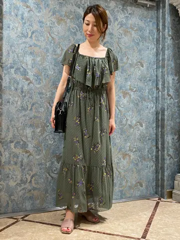 GRACE CONTINENTAL The Banquet 泉　智子 コーディネート画像