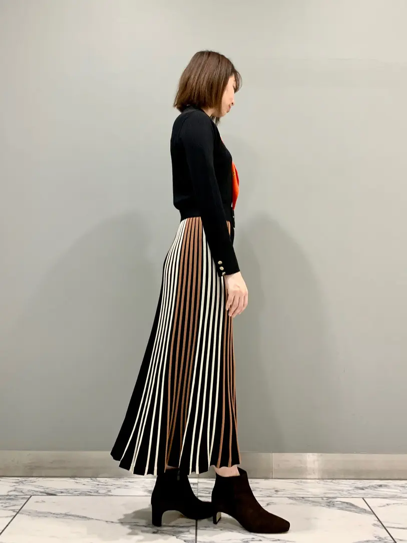 GRACE CONTINENTAL The Banquet eri コーディネート画像