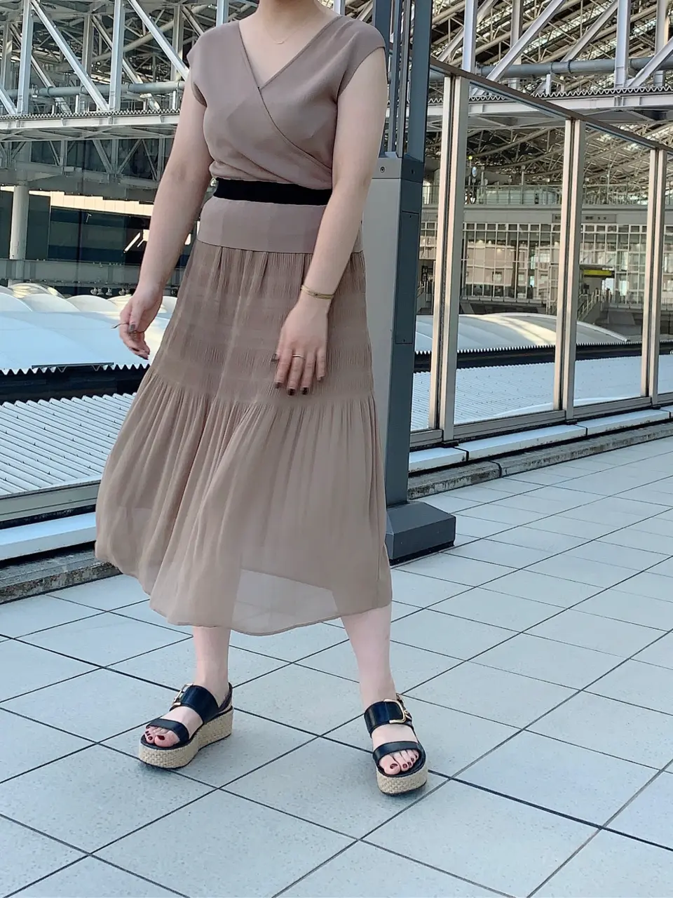 GRACE CONTINENTAL The Banquet 日笠　雅 コーディネート画像