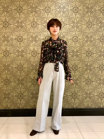 GRACE CONTINENTAL The Banquet 平岩　みなみ コーディネート画像