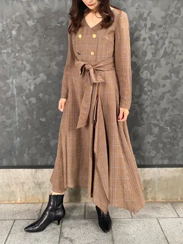 GRACE CONTINENTAL The Banquet MORITA AI コーディネート画像