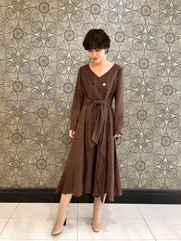 GRACE CONTINENTAL The Banquet 平岩　みなみ コーディネート画像