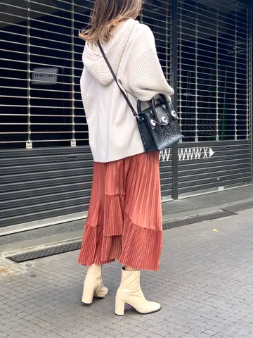 ORIGINATED IN GRACE CONTINENTAL yukimi yonee コーディネート画像