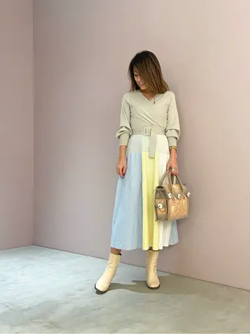 ORIGINATED IN GRACE CONTINENTAL yukimi yonee コーディネート画像