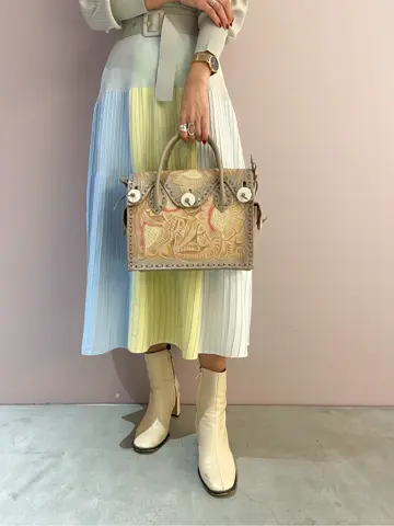 ORIGINATED IN GRACE CONTINENTAL yukimi yonee コーディネート画像