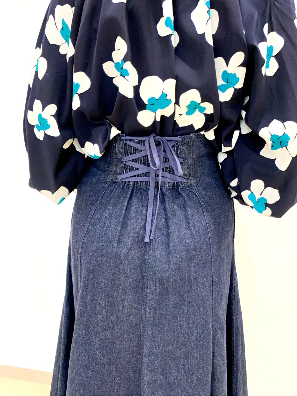 ORIGINATED IN GRACE CONTINENTAL eri コーディネート画像