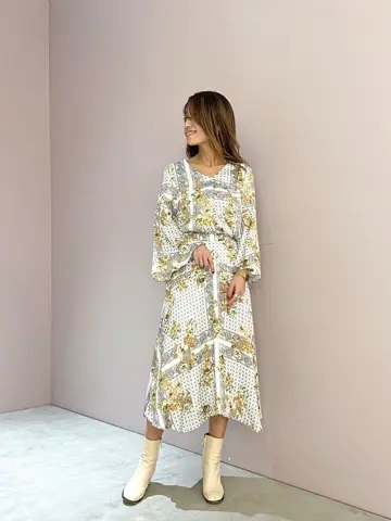 ORIGINATED IN GRACE CONTINENTAL yukimi yonee コーディネート画像