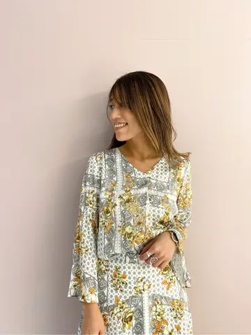 ORIGINATED IN GRACE CONTINENTAL yukimi yonee コーディネート画像