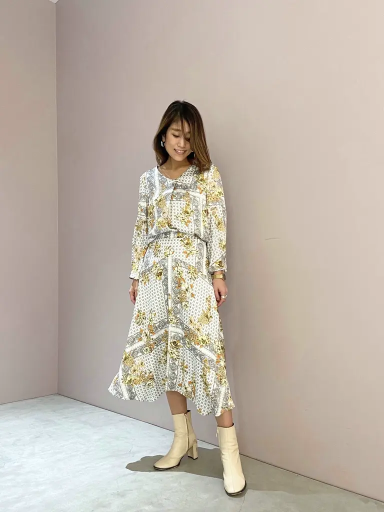 ORIGINATED IN GRACE CONTINENTAL yukimi yonee コーディネート画像