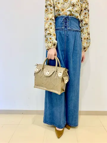 ORIGINATED IN GRACE CONTINENTAL eri コーディネート画像