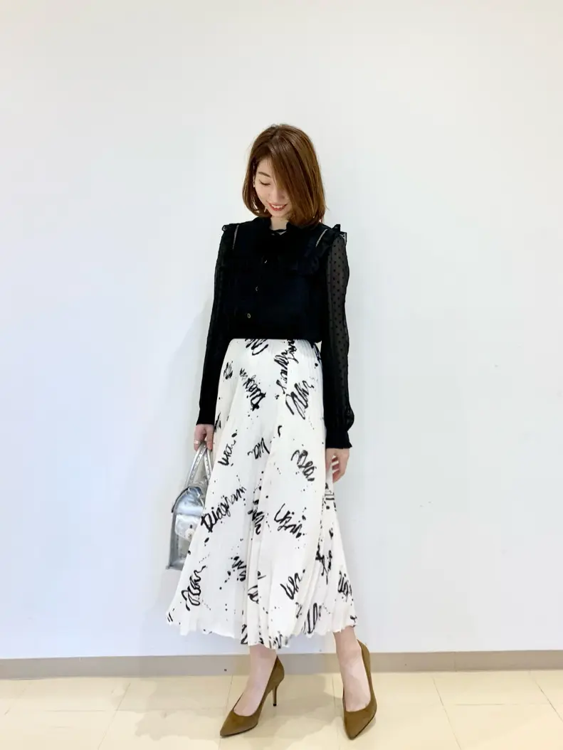 ORIGINATED IN GRACE CONTINENTAL eri コーディネート画像