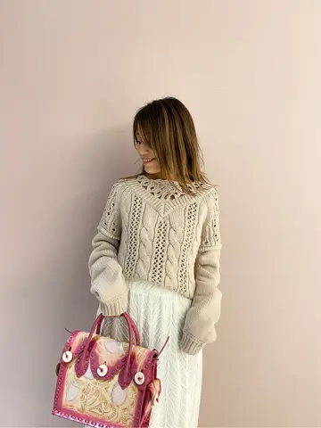 ORIGINATED IN GRACE CONTINENTAL yukimi yonee コーディネート画像