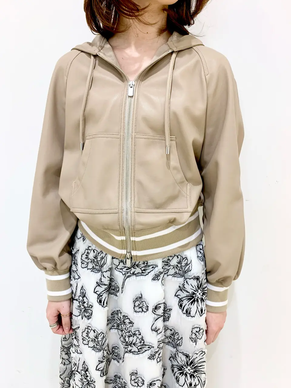 ORIGINATED IN GRACE CONTINENTAL eri コーディネート画像