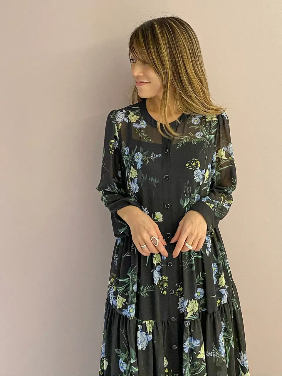 ORIGINATED IN GRACE CONTINENTAL yukimi yonee コーディネート画像