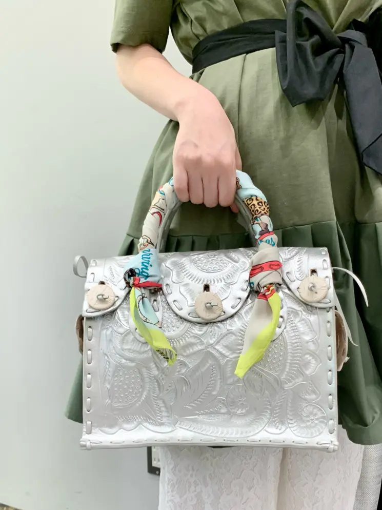 ORIGINATED IN GRACE CONTINENTAL eri コーディネート画像