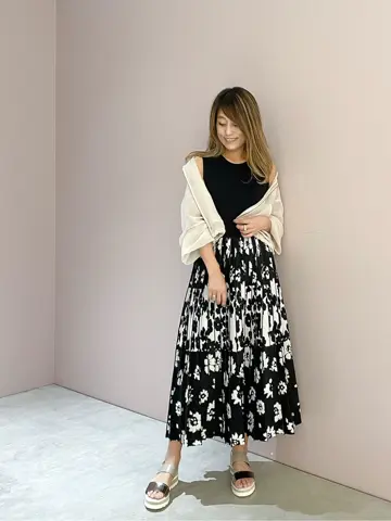 ORIGINATED IN GRACE CONTINENTAL yukimi yonee コーディネート画像