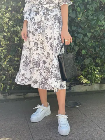 ORIGINATED IN GRACE CONTINENTAL yukimi yonee コーディネート画像