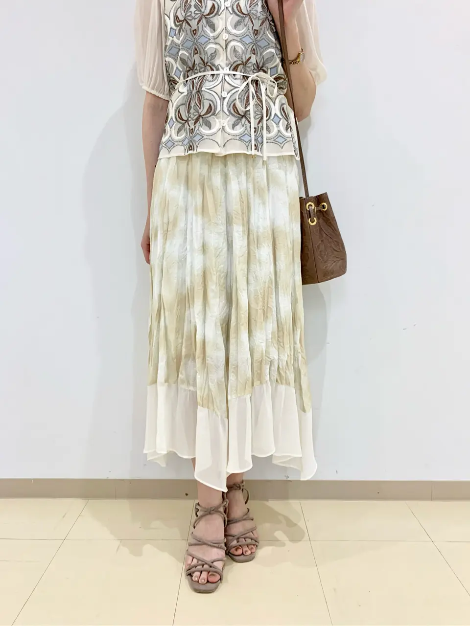 ORIGINATED IN GRACE CONTINENTAL eri コーディネート画像