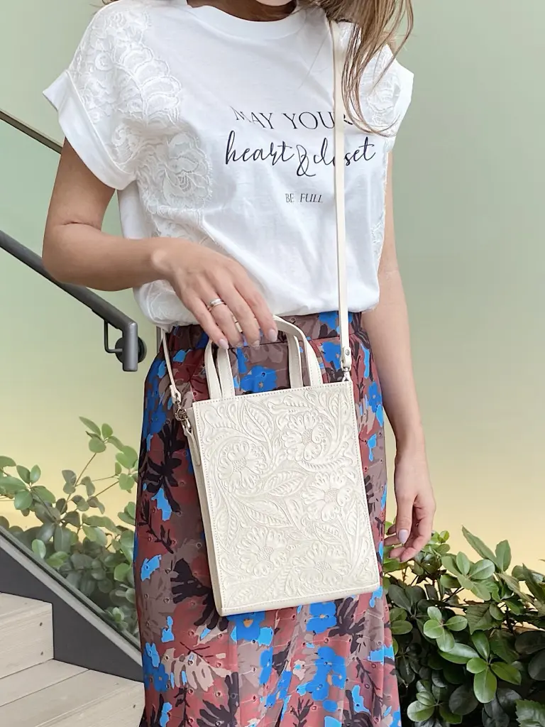 ORIGINATED IN GRACE CONTINENTAL yukimi yonee コーディネート画像