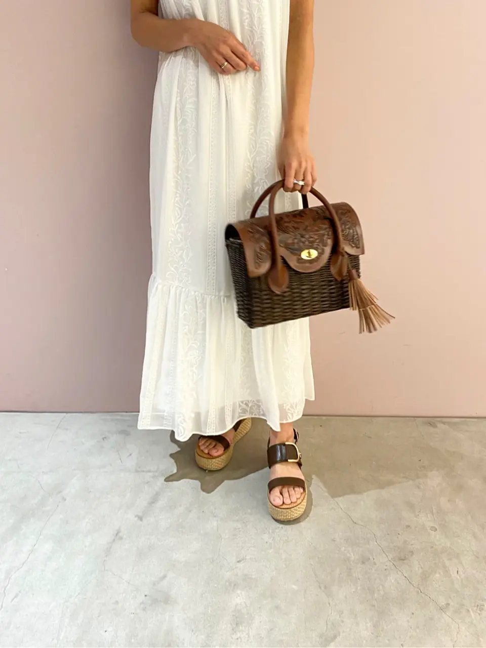 ORIGINATED IN GRACE CONTINENTAL yukimi yonee コーディネート画像