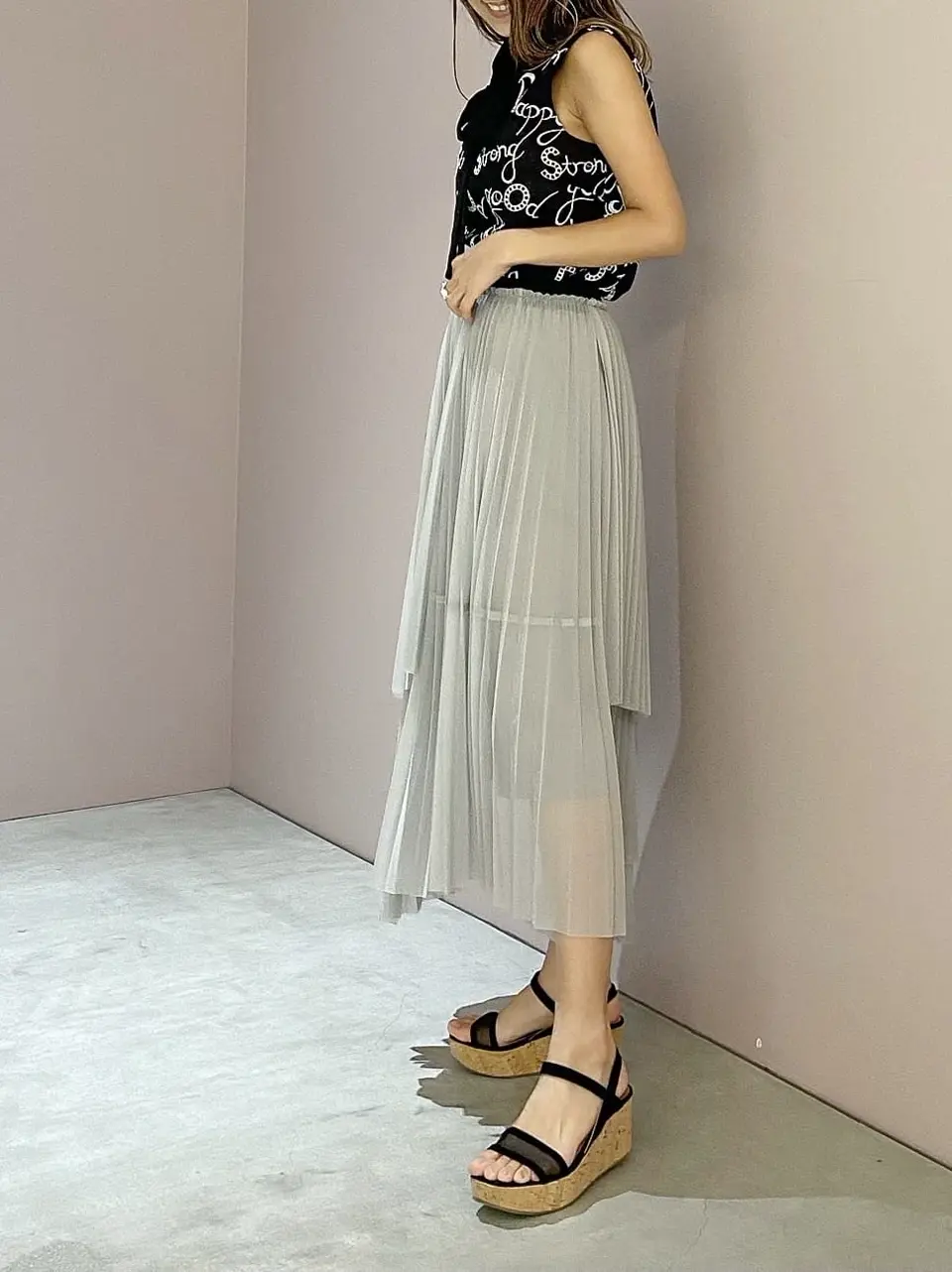 ORIGINATED IN GRACE CONTINENTAL yukimi yonee コーディネート画像