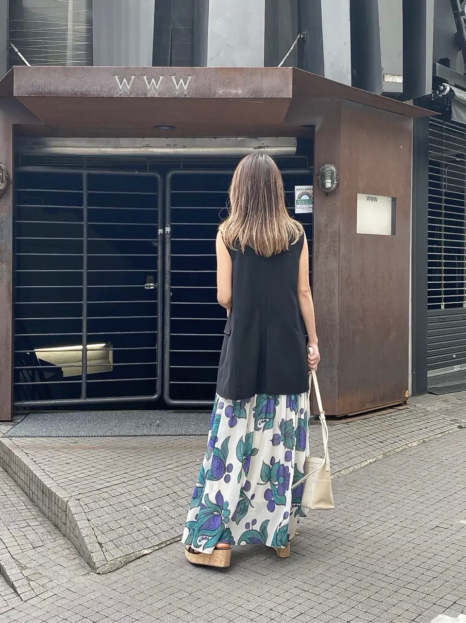 ORIGINATED IN GRACE CONTINENTAL yukimi yonee コーディネート画像