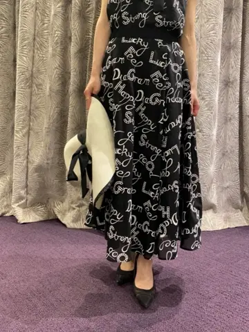 ORIGINATED IN GRACE CONTINENTAL yuri コーディネート画像