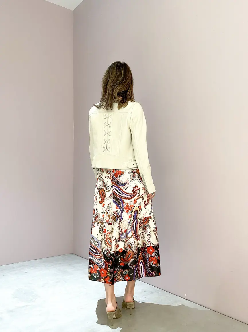 ORIGINATED IN GRACE CONTINENTAL yukimi yonee コーディネート画像