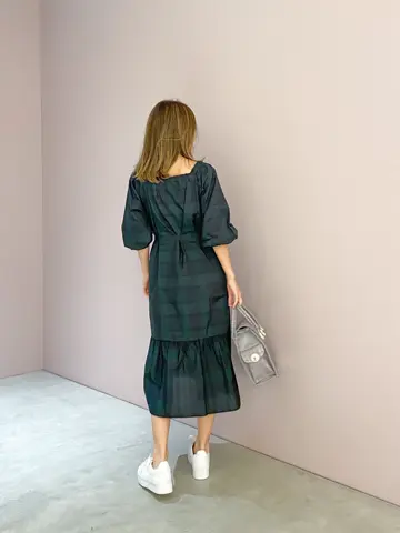 ORIGINATED IN GRACE CONTINENTAL yukimi yonee コーディネート画像