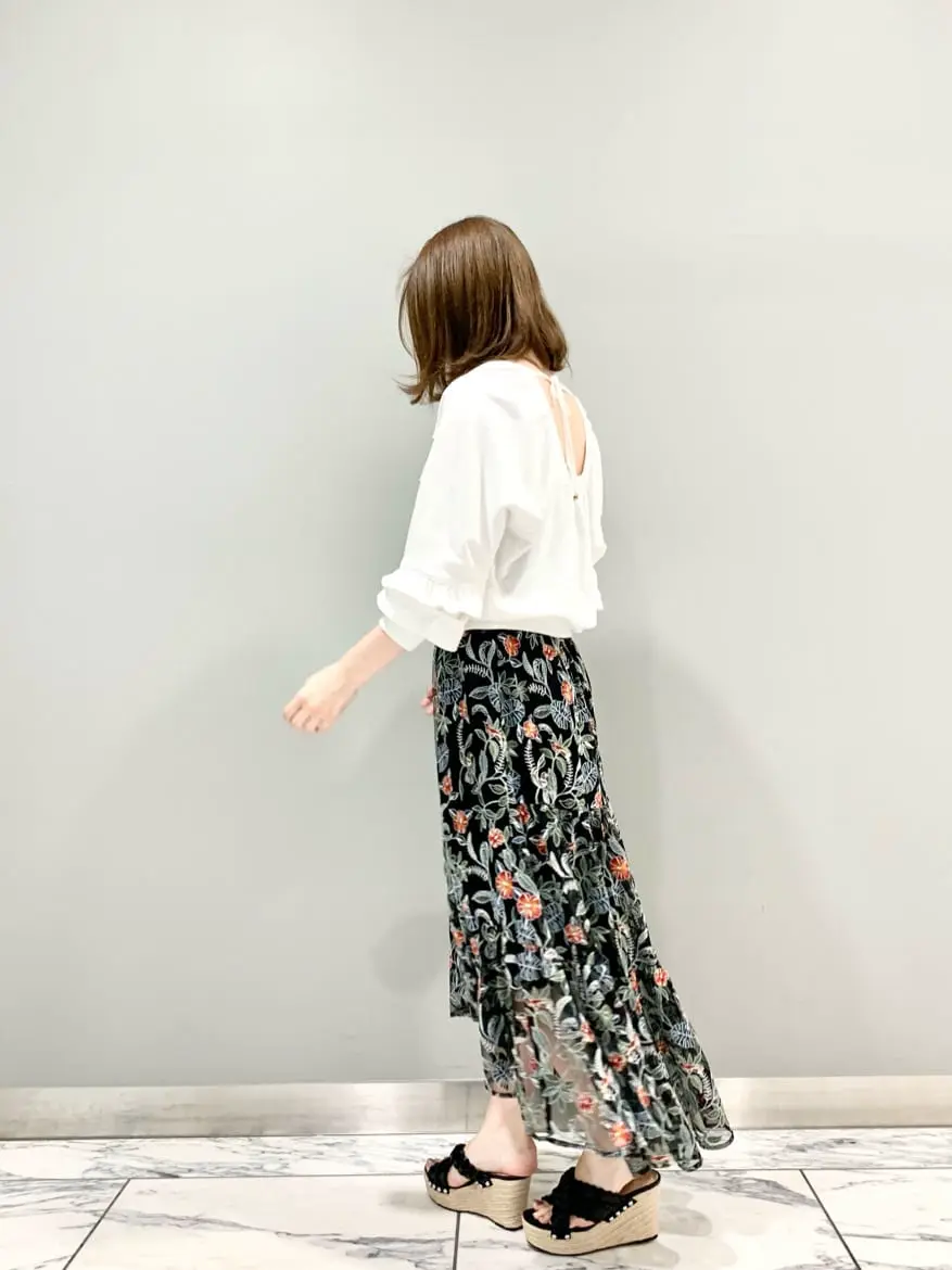 ORIGINATED IN GRACE CONTINENTAL eri コーディネート画像