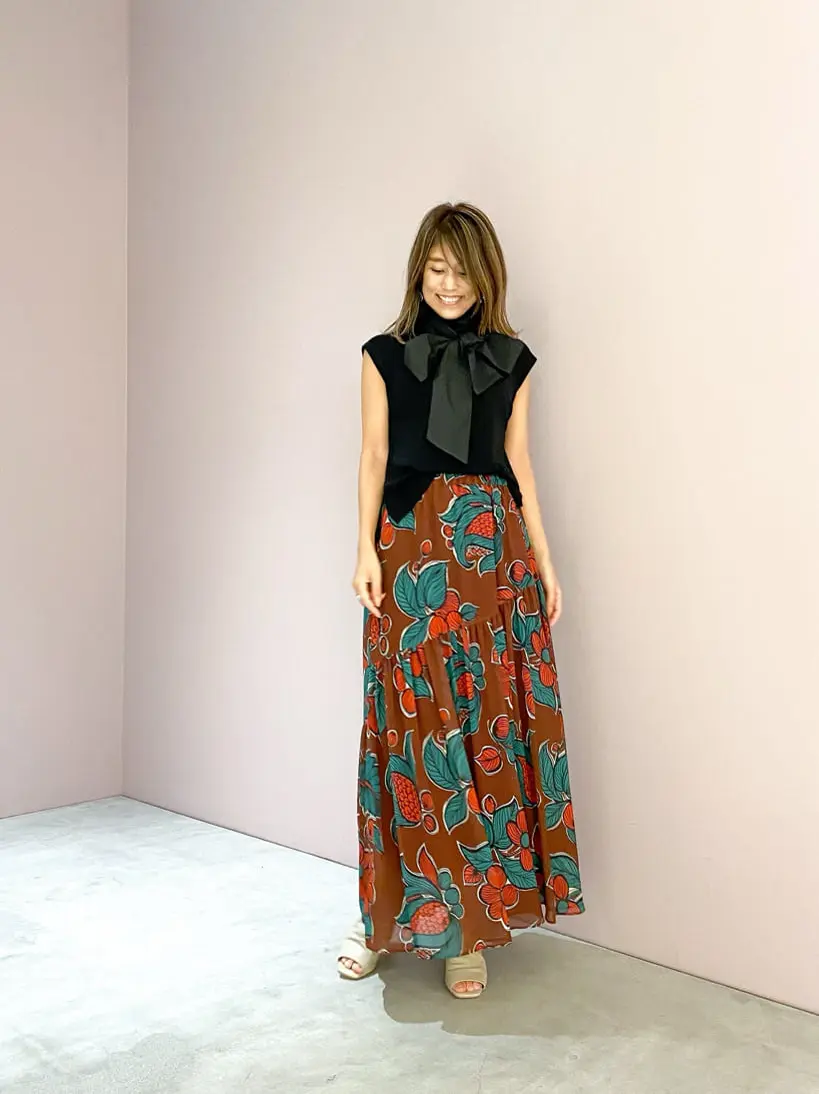 ORIGINATED IN GRACE CONTINENTAL yukimi yonee コーディネート画像