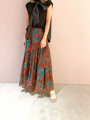 ORIGINATED IN GRACE CONTINENTAL yukimi yonee コーディネート画像