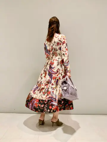 ORIGINATED IN GRACE CONTINENTAL 小笠原　春菜 コーディネート画像