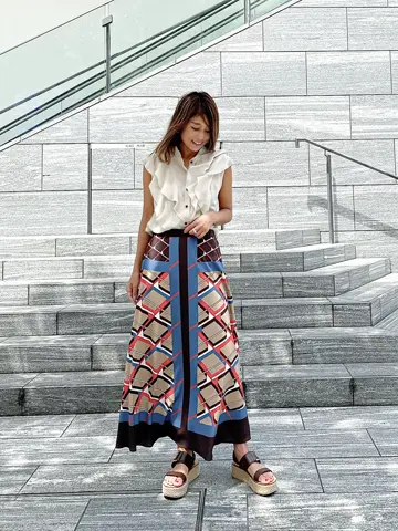 ORIGINATED IN GRACE CONTINENTAL yukimi yonee コーディネート画像