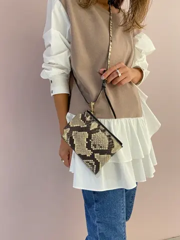 ORIGINATED IN GRACE CONTINENTAL yukimi yonee コーディネート画像