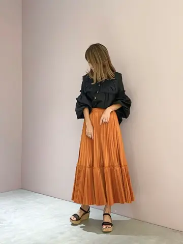 ORIGINATED IN GRACE CONTINENTAL yukimi yonee コーディネート画像