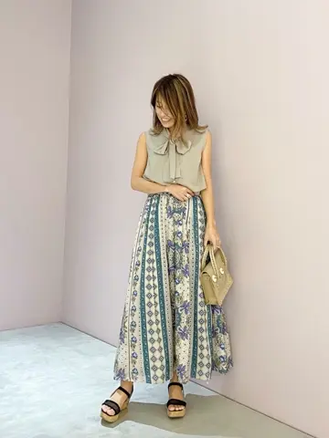 ORIGINATED IN GRACE CONTINENTAL yukimi yonee コーディネート画像