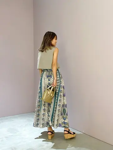 ORIGINATED IN GRACE CONTINENTAL yukimi yonee コーディネート画像